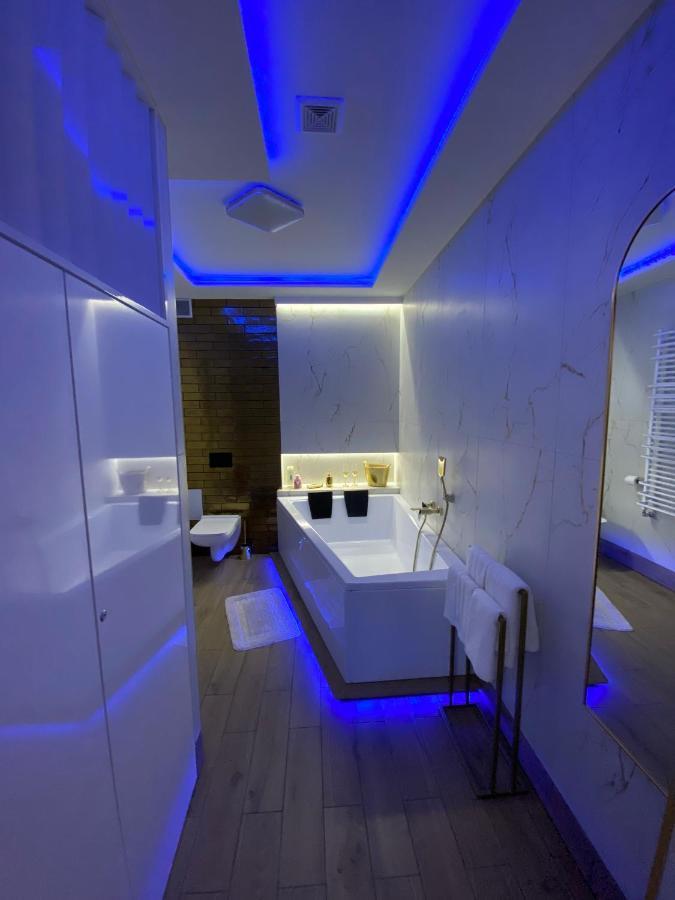Apartament "Love" Centrum Z Duza Wanna Dla Dwojga Gniezno Esterno foto