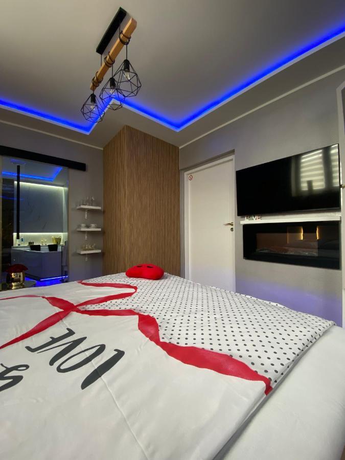 Apartament "Love" Centrum Z Duza Wanna Dla Dwojga Gniezno Esterno foto